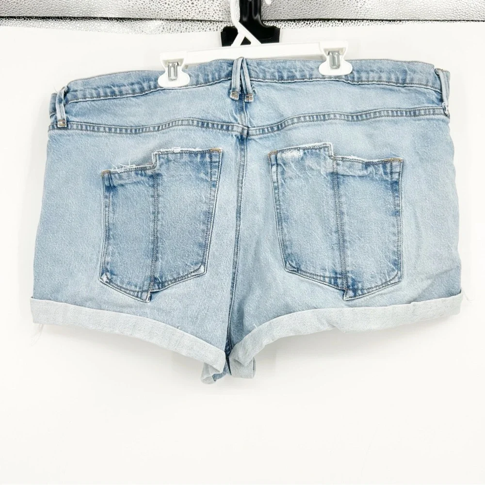 Good American Cuffed Jean Denim Shorts Size 18‎